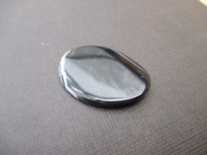 Agate zonée noire ovale de 34 mm